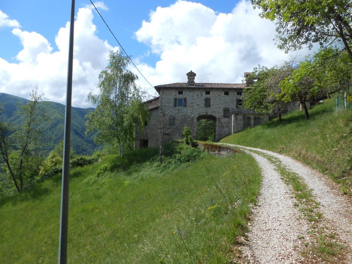 Agriturismo La Casa Nei Boschi Colderu Bagian luar foto