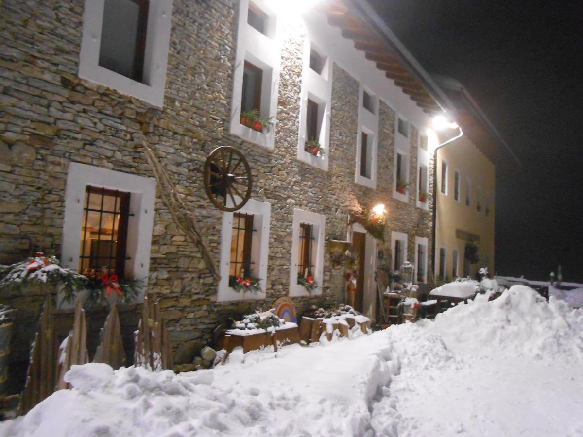 Agriturismo La Casa Nei Boschi Colderu Bagian luar foto
