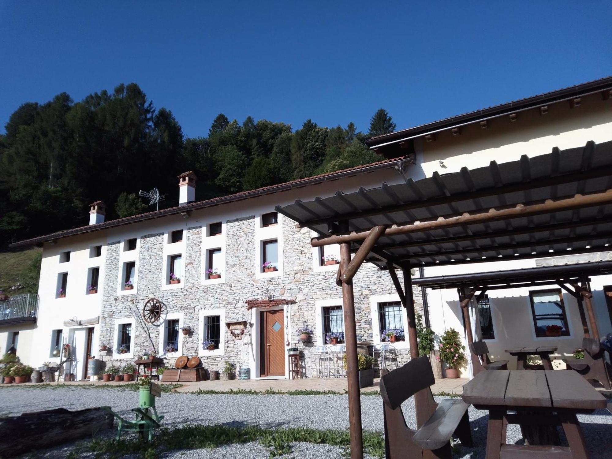 Agriturismo La Casa Nei Boschi Colderu Bagian luar foto
